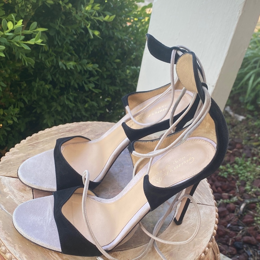🖤🤍Elegant gianvito rossi heels 👠 black suede🖤🤍